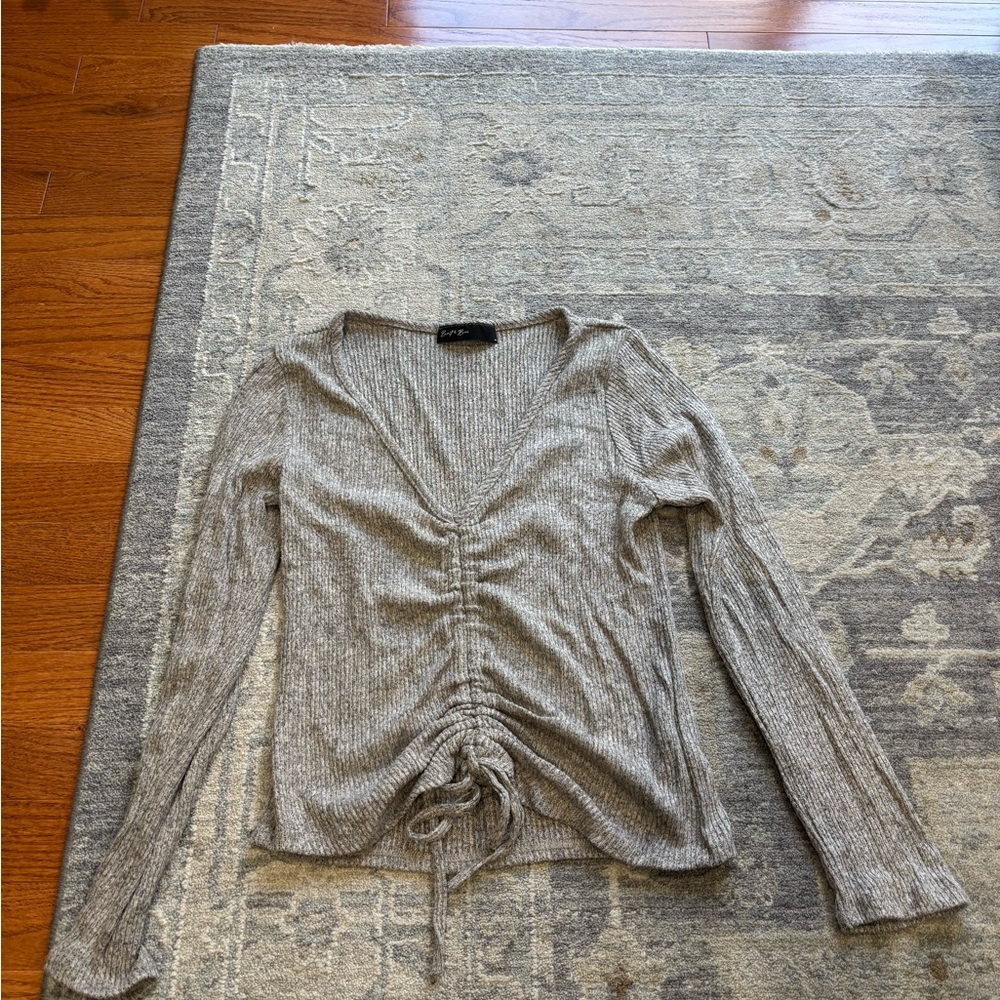 Stylish Gray Ruched Women's Top